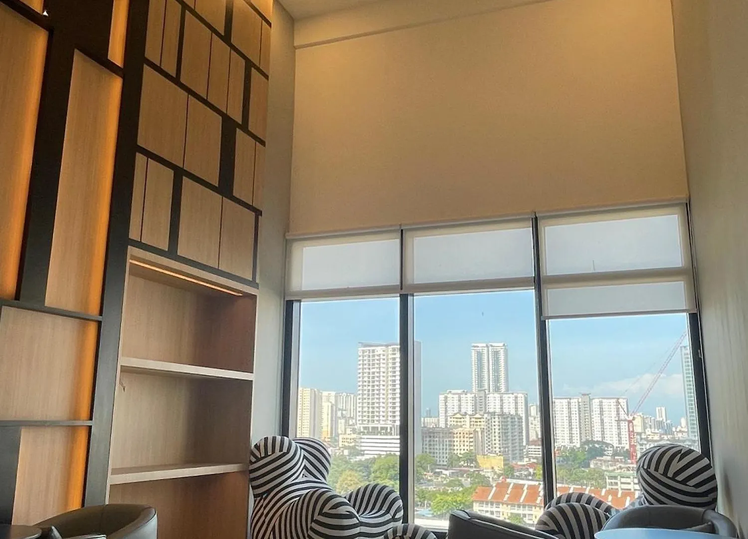2 Carpark 3R2B 12 Pax City View Condominium 23A Jelutong Apartment