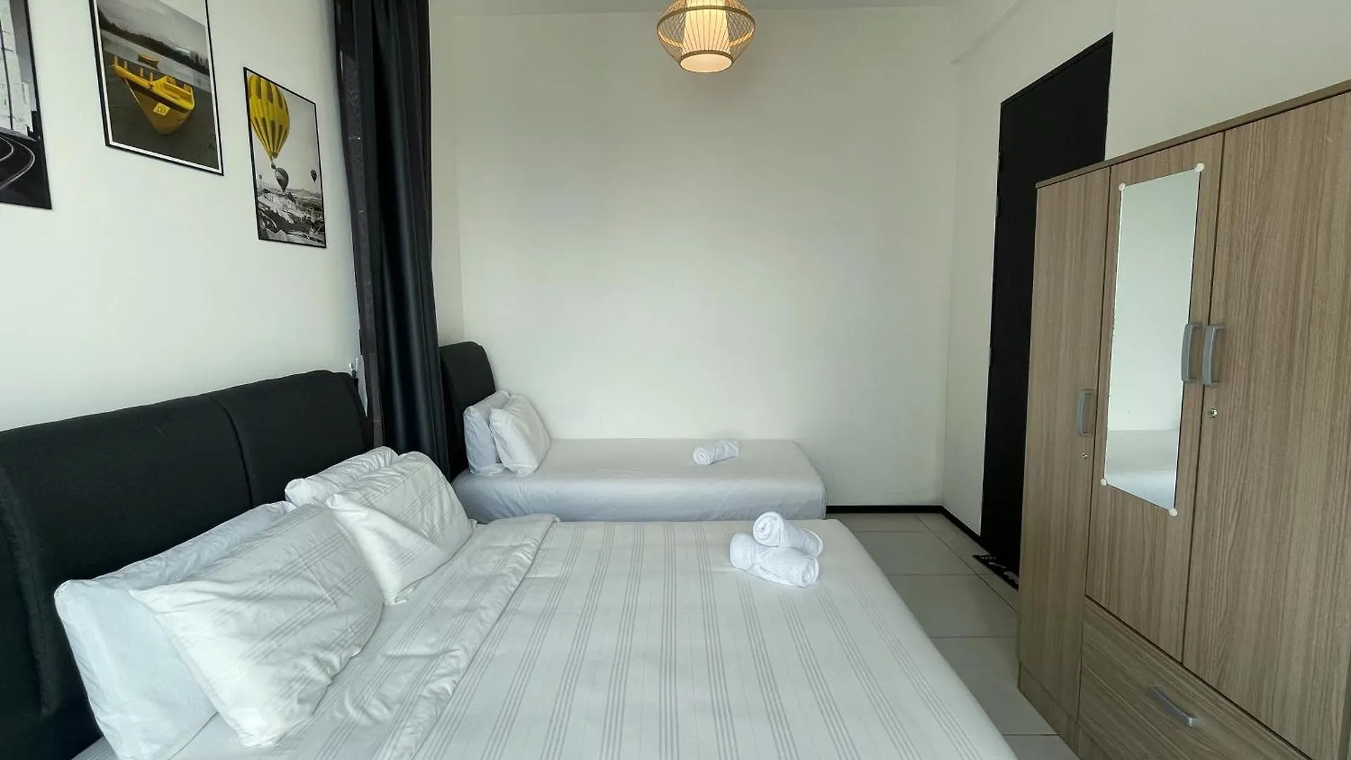 2 Carpark 3R2B 12 Pax City View Condominium 23A Jelutong Malaysia